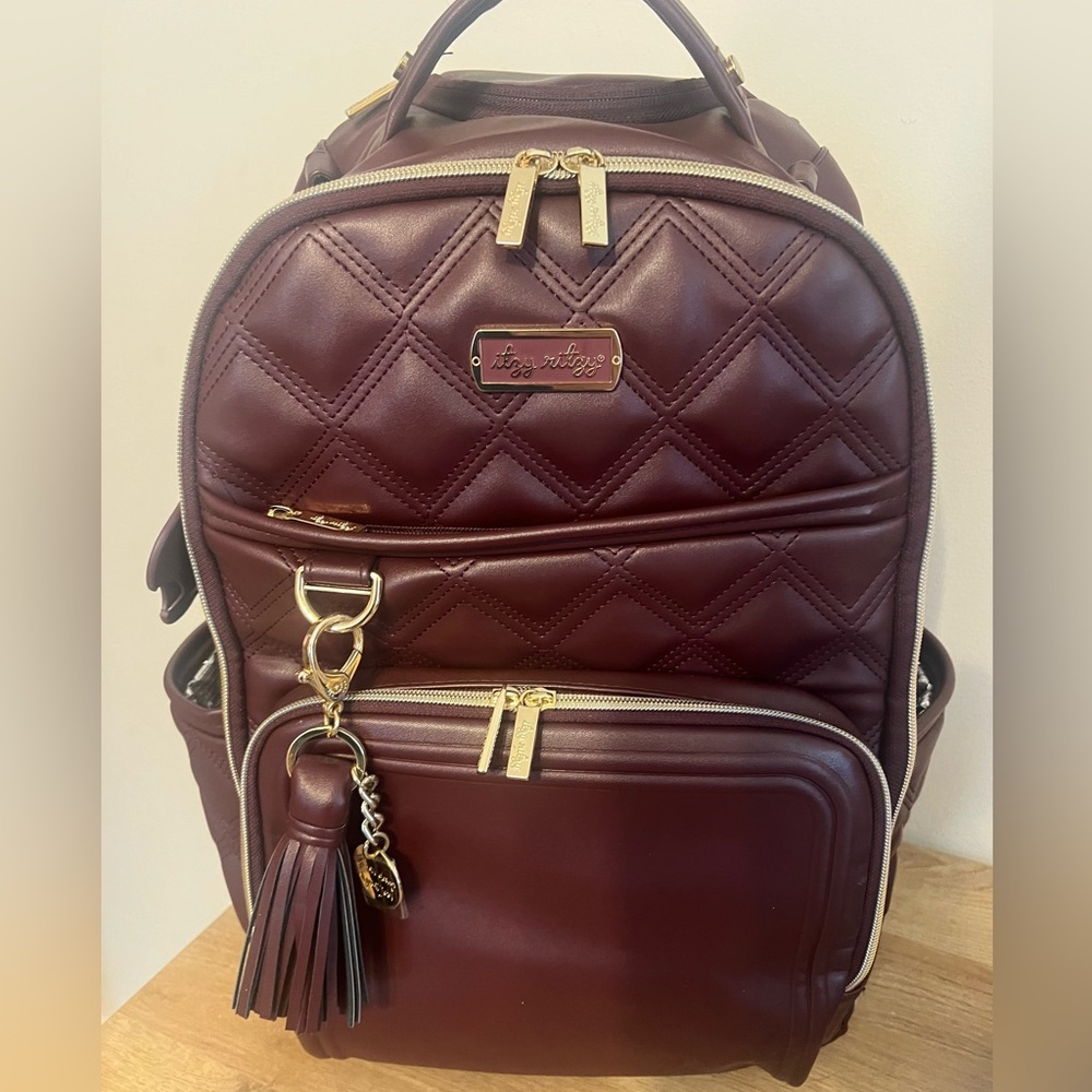 Itzy ritzy boss plus bag